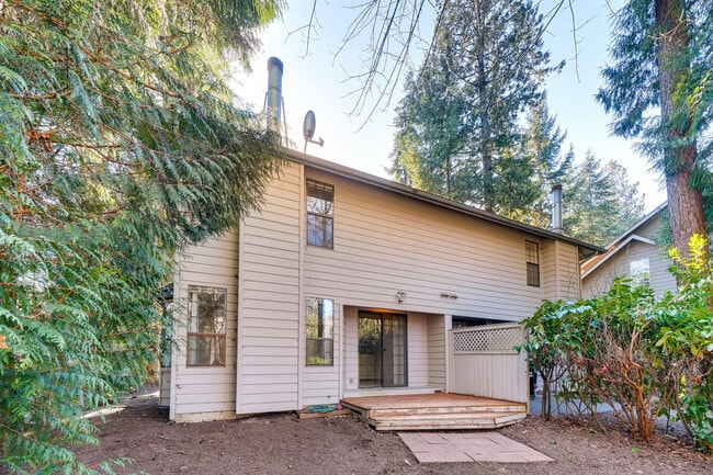 Building Photo - 8621 137th Ave NE