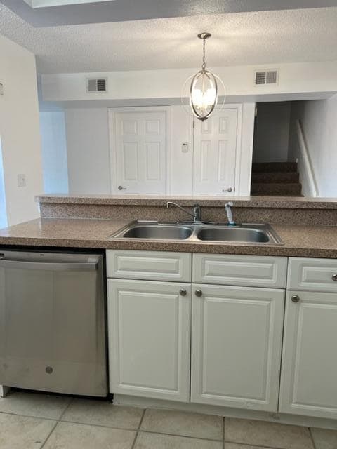 Building Photo - 8285 Severn Dr