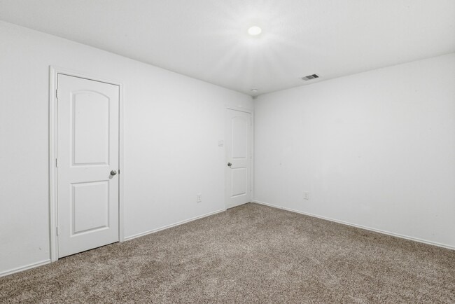 Building Photo - 5210 Ternberry Frst Ln