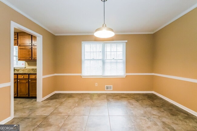 Building Photo - 240 Brookclear Ln