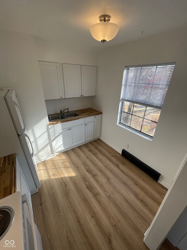 Building Photo - 701 S 14th St