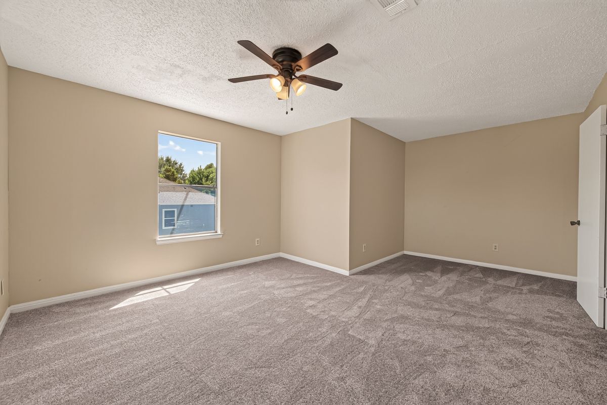 Building Photo - 13309 Milo Dr