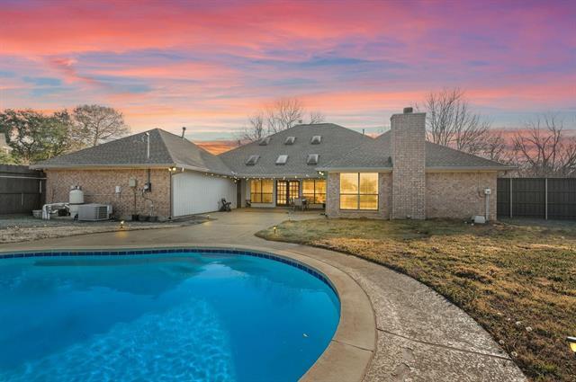 Building Photo - 1000 Raven Bend Ct