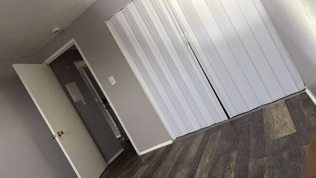 Building Photo - 13540 Superior Rd