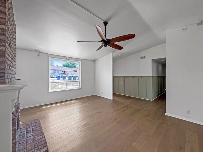 Building Photo - Beautiful 3B/2BA Home In Fallbrook with La...