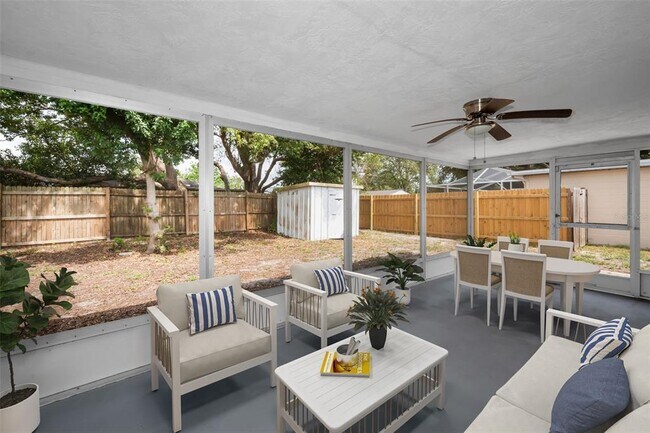 Building Photo - 9100 Lunar Ln