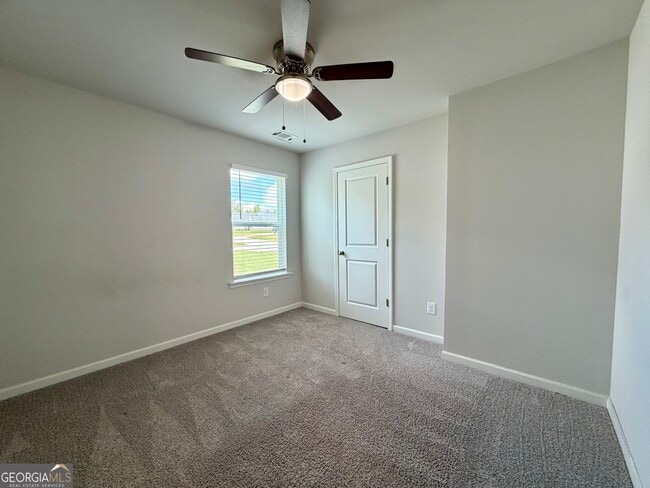 Building Photo - 121 Quail Forest Circle