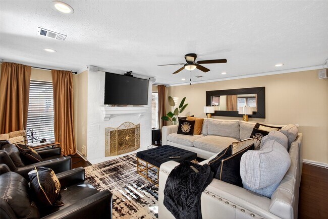 Building Photo - 19115 Keyturn Ln