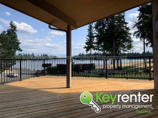 Building Photo - 3009 208th Ave E