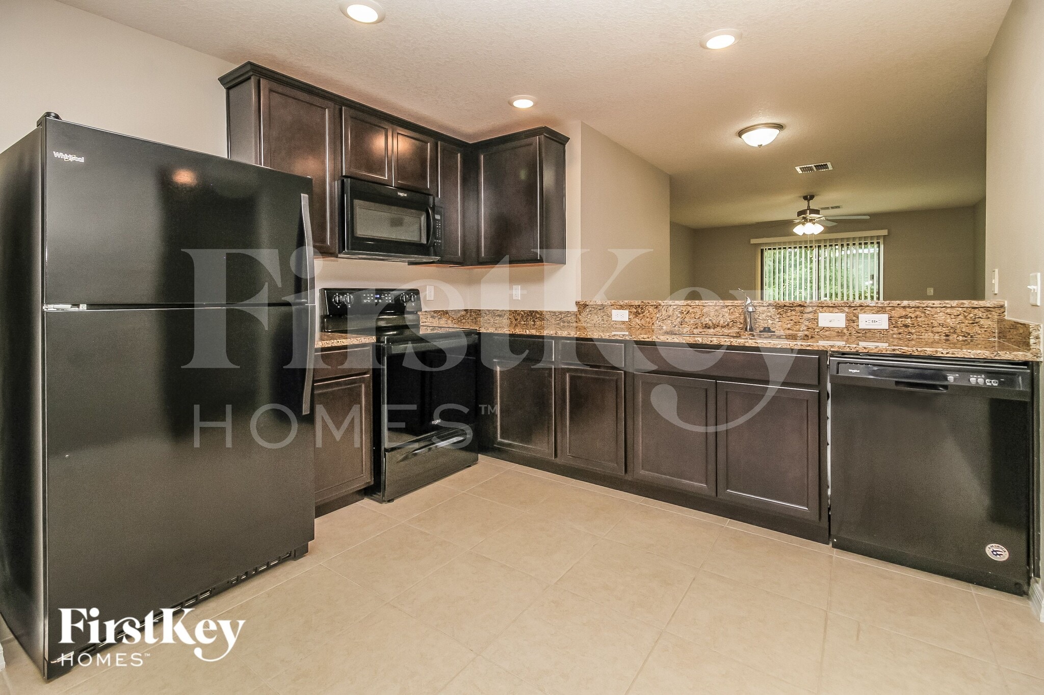 Building Photo - 2138 El Campo Ave