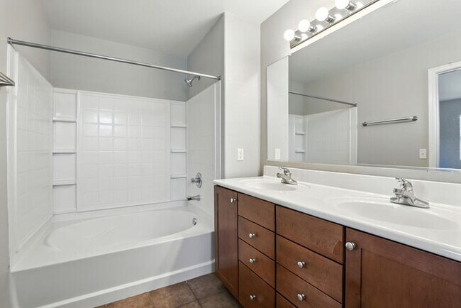 Building Photo - 21116 Avenida Del Valle Ct