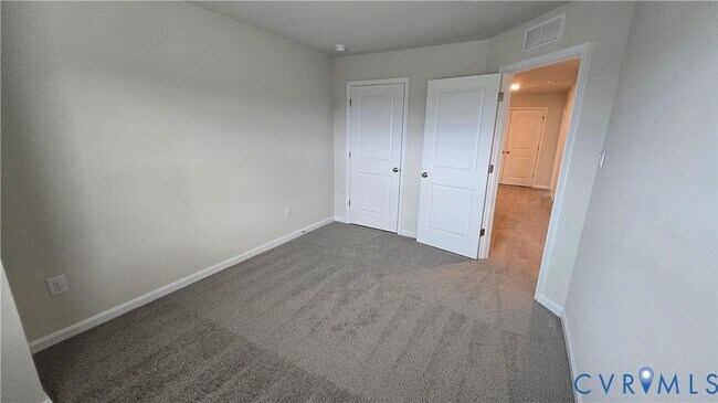 Building Photo - 6013 Banyan Ln