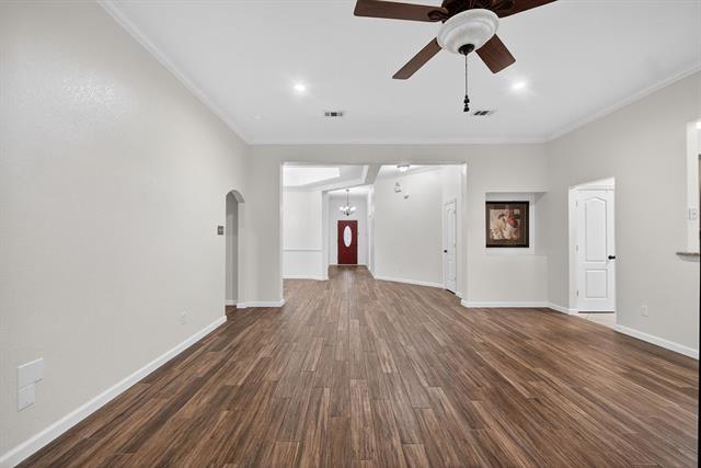 Building Photo - 313 Cave River Dr