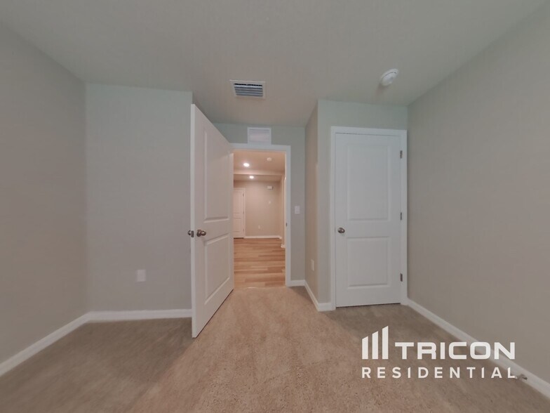 Building Photo - 4623 Dusky Dawn Ln