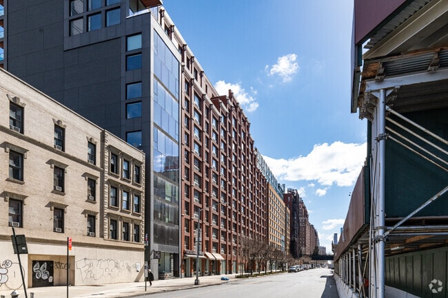 Building Photo - 555 West 23rd Street