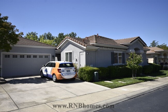 Building Photo - 288 Marsalla Dr