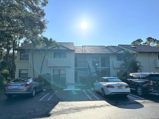Building Photo - 3101 Lucerne Park Dr