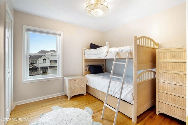 Building Photo - 393 E Virginia Ave