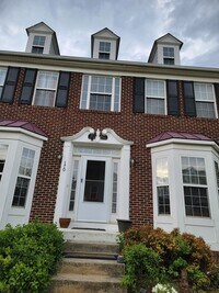 Building Photo - Charming 2BR House in Charles Town