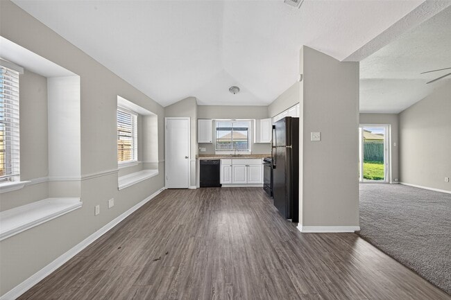 Building Photo - 22718 Pebworth Pl