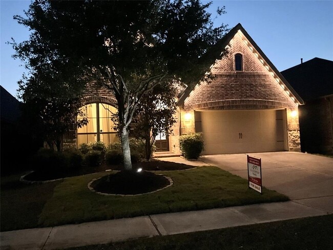 Building Photo - 2507 Elmwood Trl