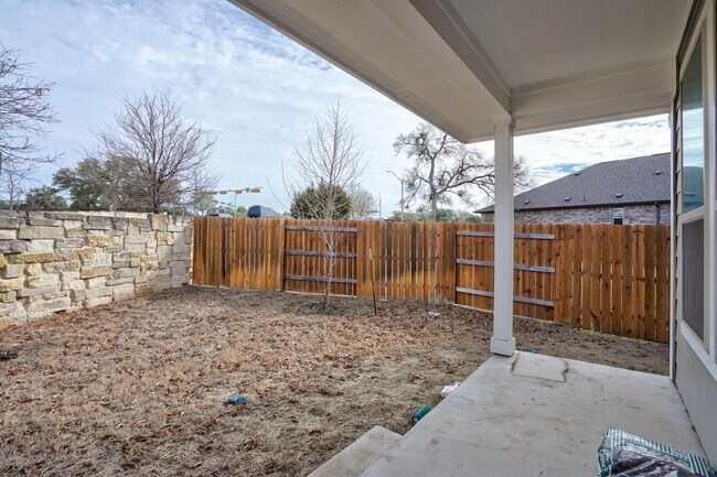 Building Photo - Beautiful 4/BR 3.5/BA Home for Rent in Aus...