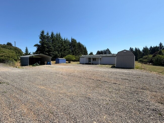 Building Photo - 2.5 Acres with Barn across from Lacomb School!