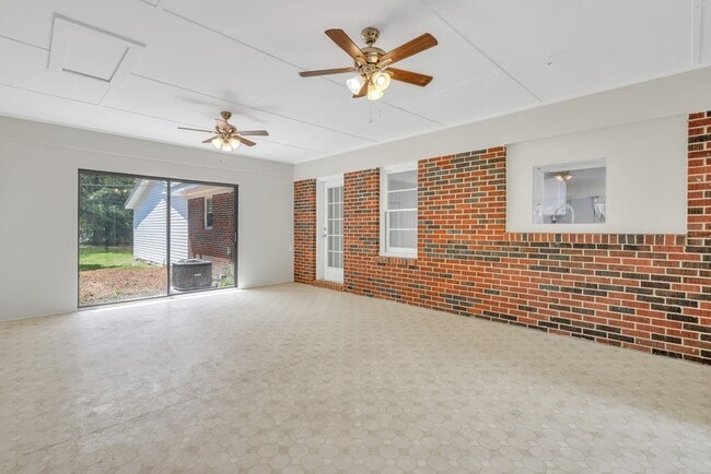 Building Photo - 3295 Odum Hwy