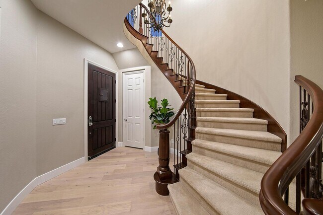 Building Photo - Gorgeous Estate Home In Encinitas Ranch