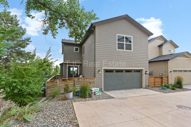 Building Photo - 8890 Yates Dr