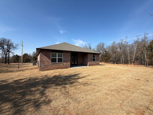 Building Photo - New Construction 3 Bedroom, 2 Bathroom on  1.18 Acre Lot!