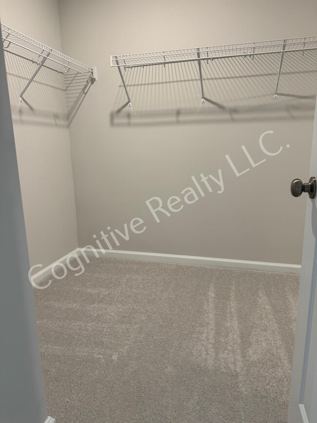 Building Photo - 1516 Foal Run Trl