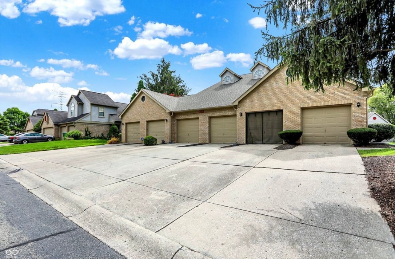 Building Photo - 3701 Magenta Ln