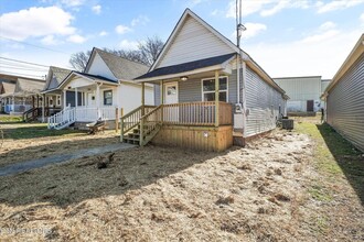 Building Photo - 216 Dameron Ave