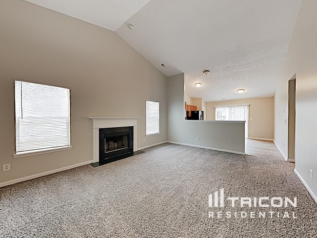 Building Photo - 10759 Mistflower Way
