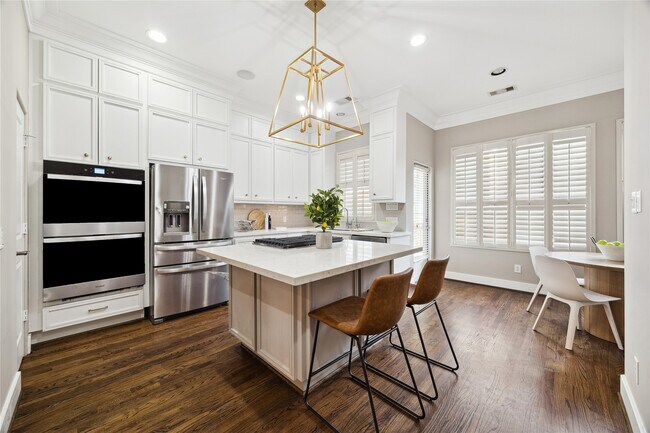 Building Photo - 6310 Taggart St