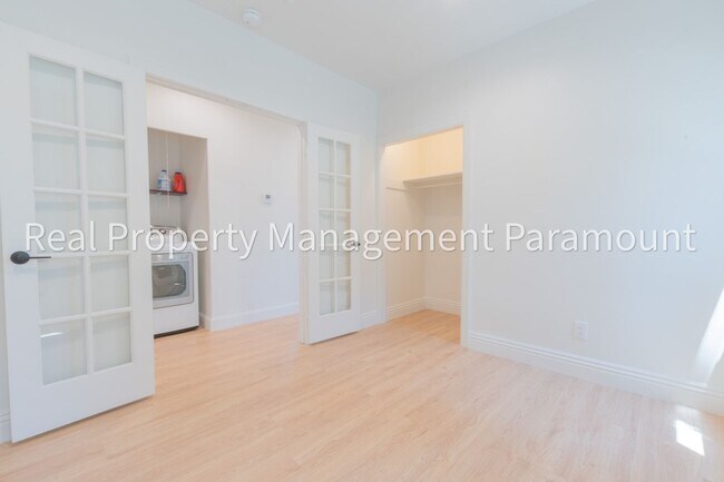 Building Photo - Beautiful Newly Renovated 3-Bedroom Home in a Prime Location
