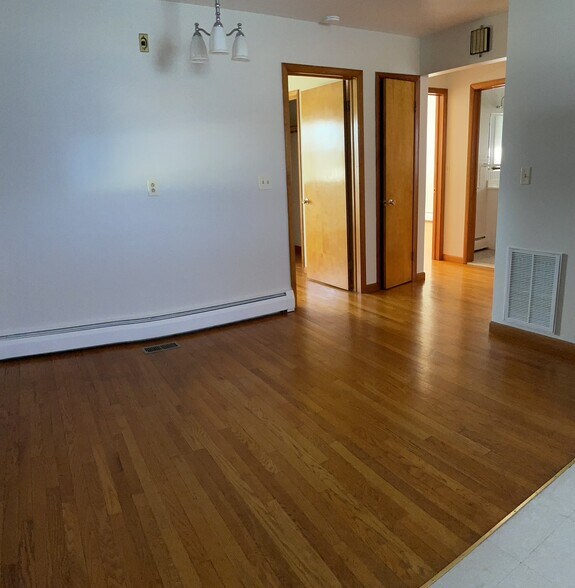 Dining Room - 247 W Main St