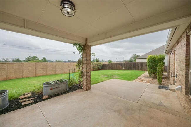 Building Photo - 3125 NW 164th Terrace