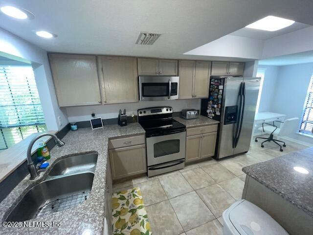 Building Photo - 101 Cranes Lake Dr