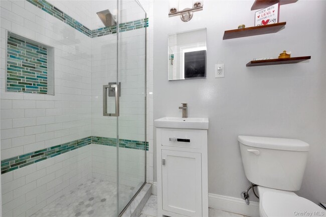 Building Photo - 464 Lindell Blvd