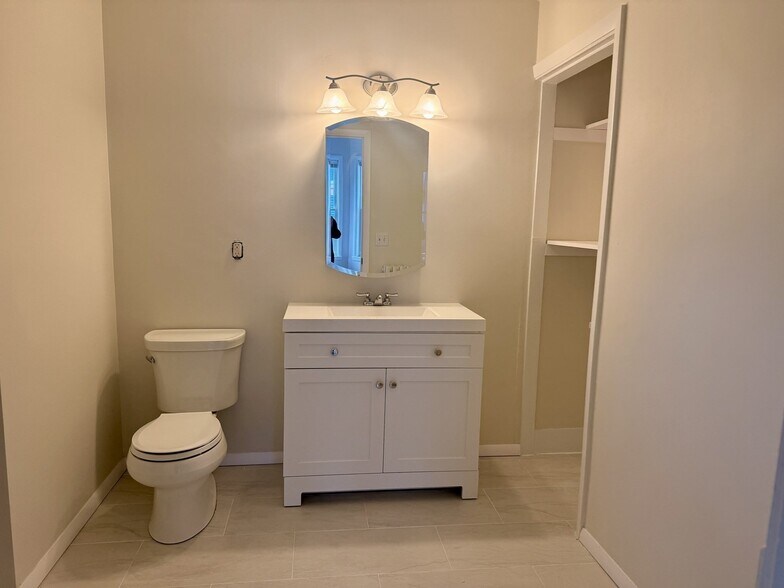 Building Photo - 39 Prospect Street Ave