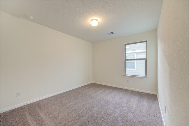 Building Photo - 6120 Whitewing Rd