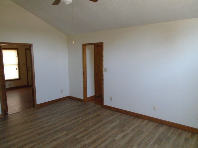 Building Photo - Timberlake