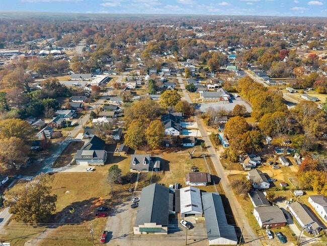 Building Photo - 13 Jamison St