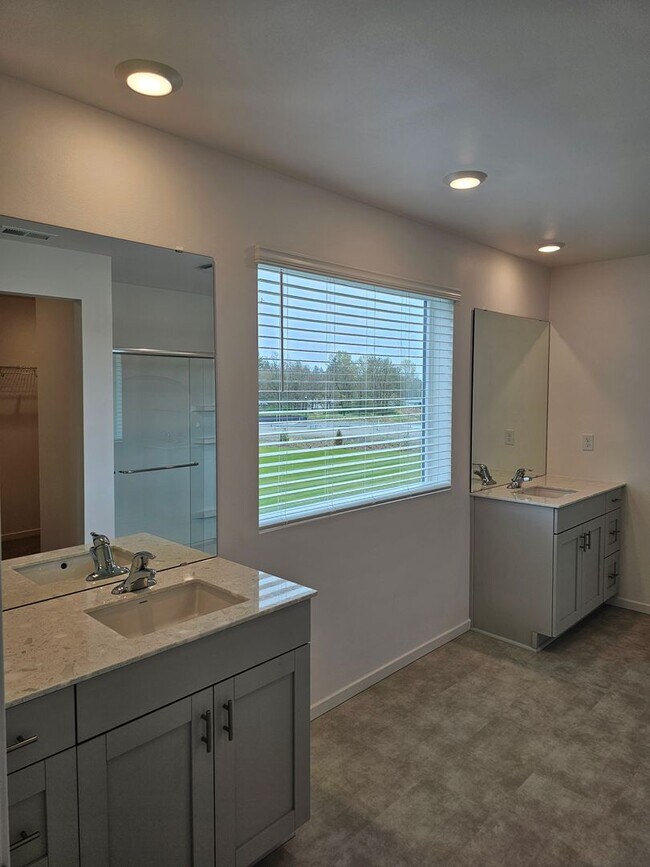 Building Photo - Brand New 4 Bedroom Home in Moreal Meadows! Close to Freeway & JBLM!