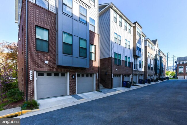 Building Photo - 5692 Stephanie Tessa Way