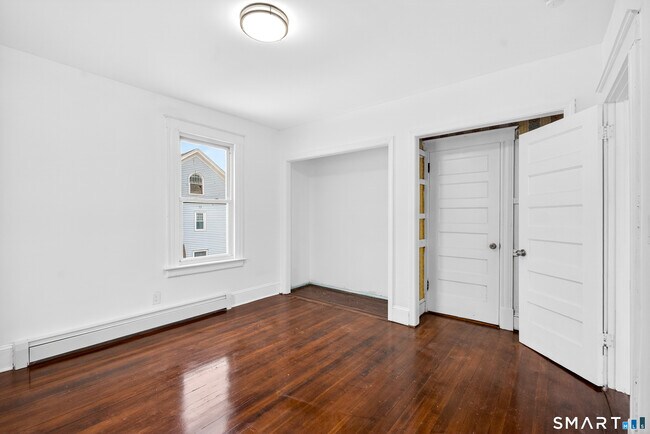 Building Photo - 168 Black Rock Ave