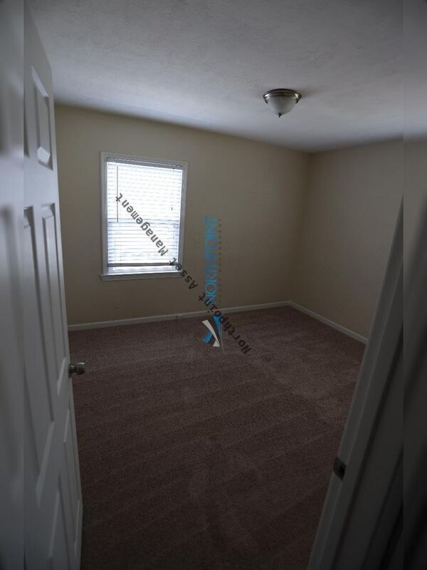 Building Photo - 1220 Browning Dr