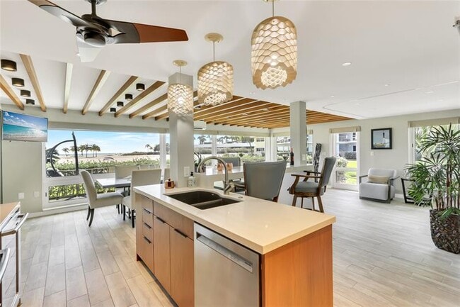 Building Photo - 1956 S Ocean Ln